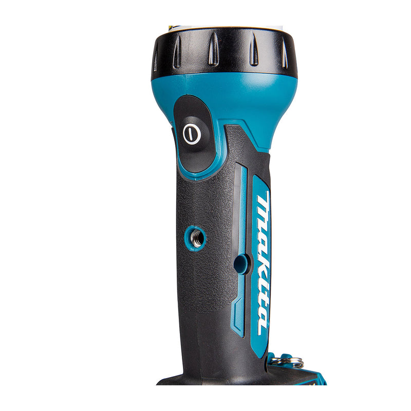 Đèn LED Makita ML104 dùng Pin 12Vmax CXT, 10.8V độ sáng 710lm, có cổng kết nối USB