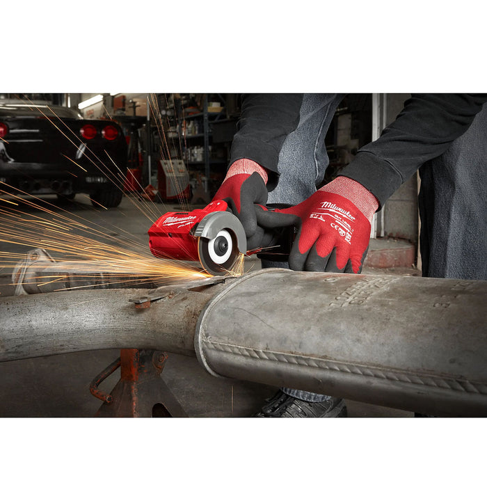 Máy cắt mini Milwaukee M12 FCOT dùng Pin 12V, đường kính lưỡi 76mm