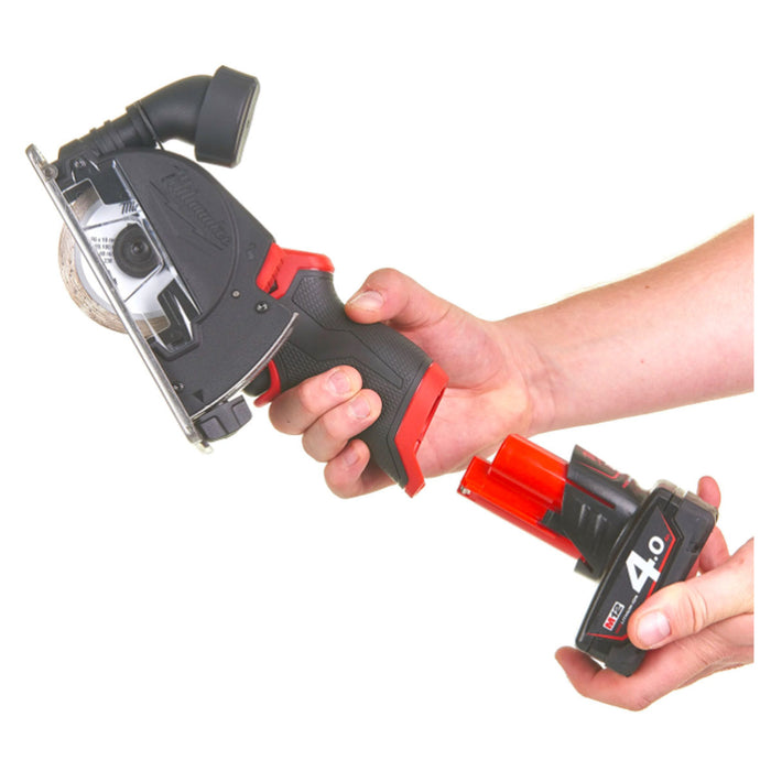 Máy cắt mini Milwaukee M12 FCOT dùng Pin 12V, đường kính lưỡi 76mm