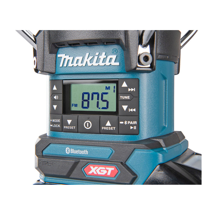 Máy nghe nhạc di động Makita MR010G tích hợp radio và đèn lồng, dùng Pin 40Vmax XGT