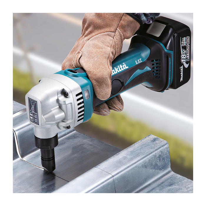 Máy cắt tôn Makita DJN161 dùng Pin 18V LXT