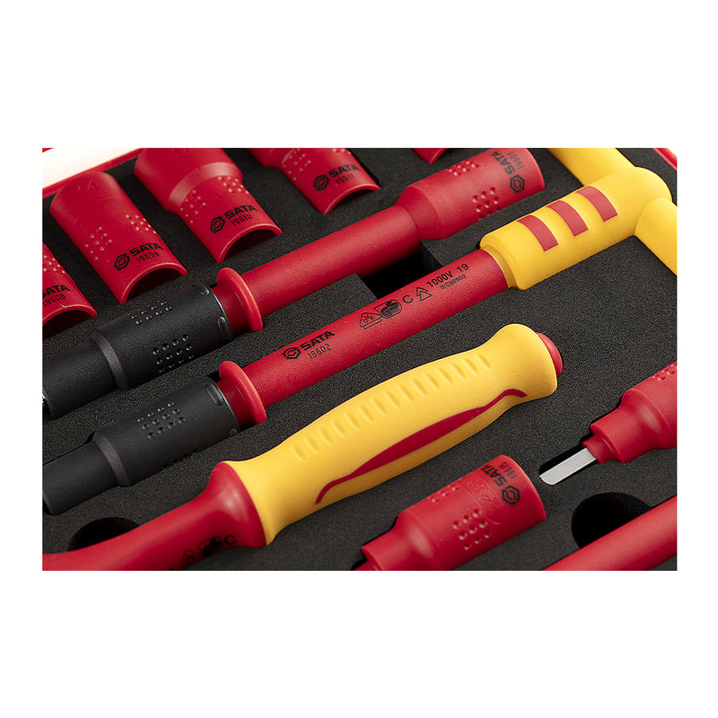 Bộ đầu tuýp cách điện 1000V 16 chi tiết SATA 09268, kích thước 3/8 inch, đạt tiêu chuẩn IEC/EN 60900