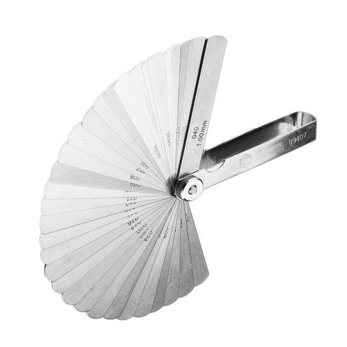 Bộ thước lá SATA 09407 gồm 32 chi tiết, dãi đo từ 0.02-1mm, hệ met và inch