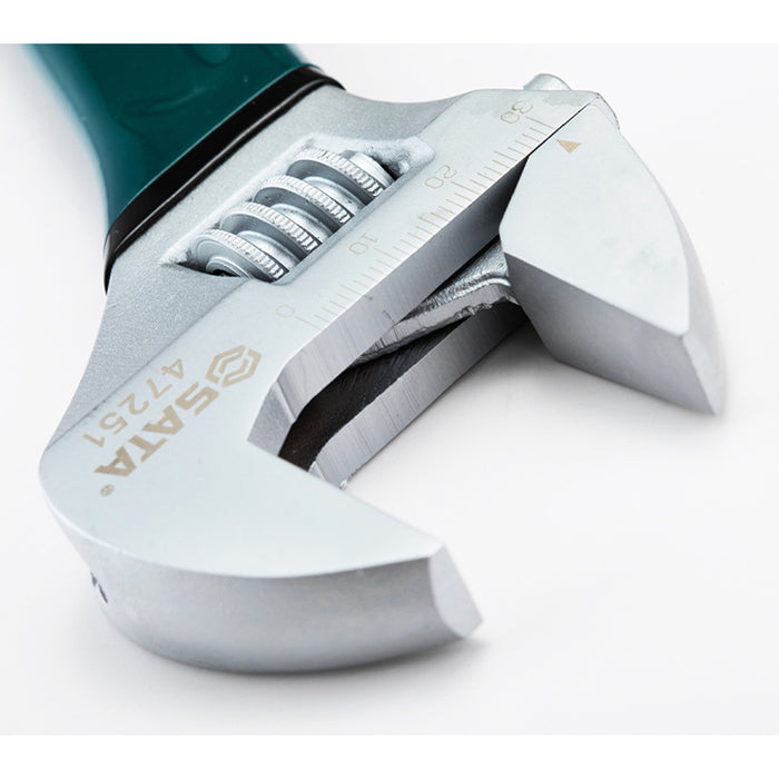 Mỏ lết tay cầm cao su 4-24inch SATA