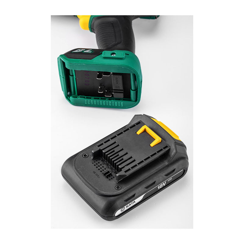 Máy khoan búa SATA 51012 dùng Pin 18V, đầu kẹp 13mm