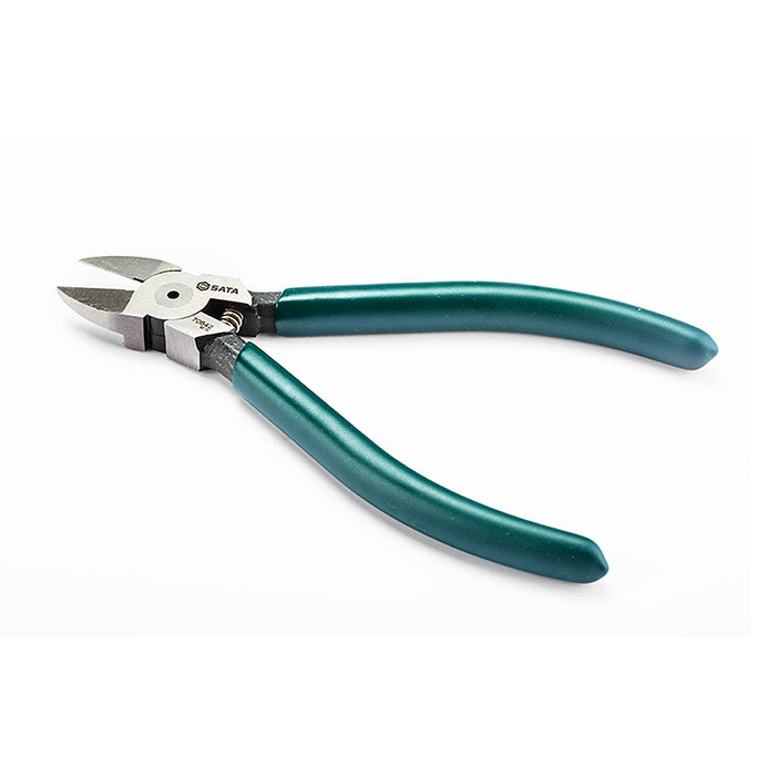 Kìm cắt chất liệu thép Cr-V cán bọc nhựa SATA