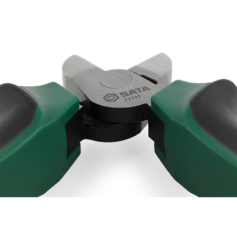 Kềm cắt đầu ngắn chất liệu thép Cr-V, chống trầy xước SATA