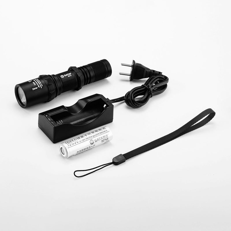 Đèn Pin điều chỉnh được tiêu cự SATA 90747
