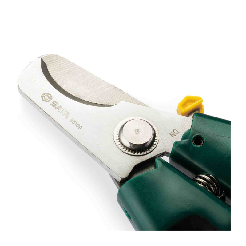 Kìm cắt cáp hạng nặng SATA 93109 kích thước 170mm