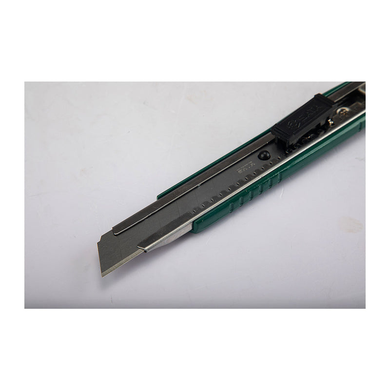 Dao rọc giấy thân hợp kim kèm SATA 93425A kích thước 18mm x 100mm