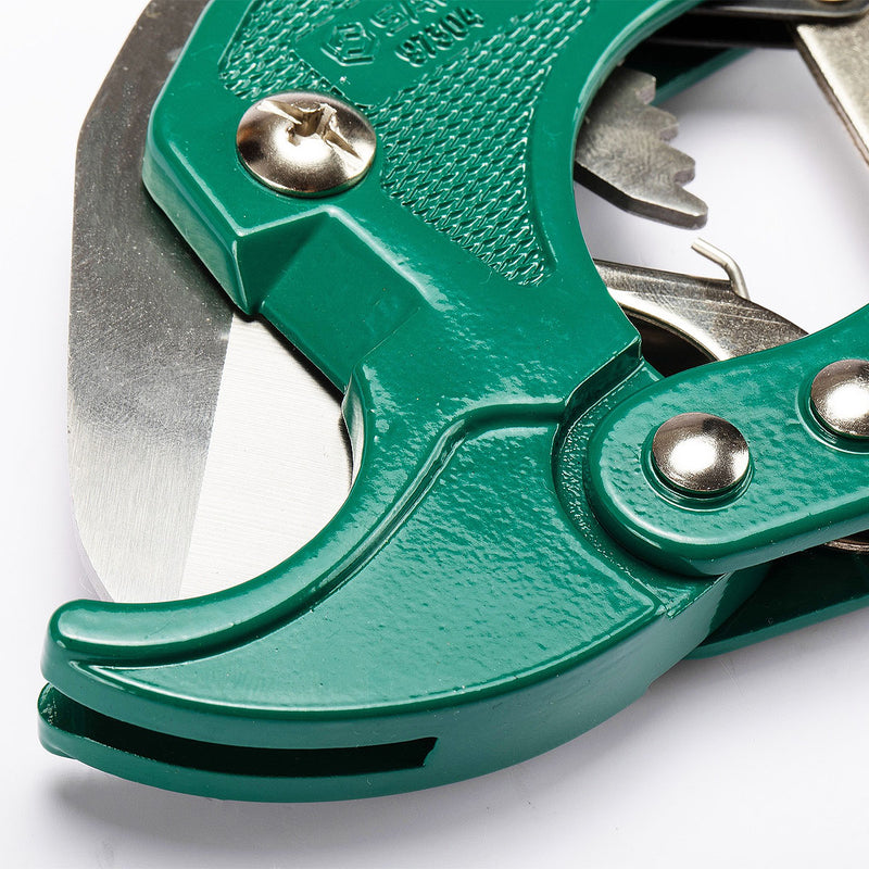 Kéo cắt ống nhựa PVC SATA 97304 khả năng cắt ống từ 3mm - 42mm