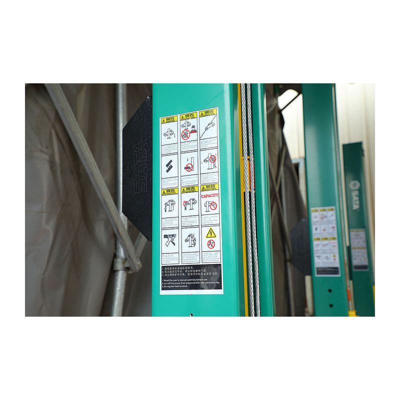 Cầu nâng 2 trụ giằng trên mở khóa điện SATA tải trọng 4 tấn