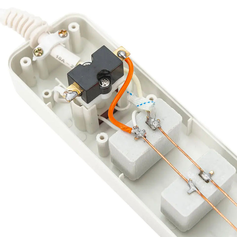 Cấu tạo ổ cắm dây 4 cổng 2200W chống cháy nổ SOPOKA 4M2
